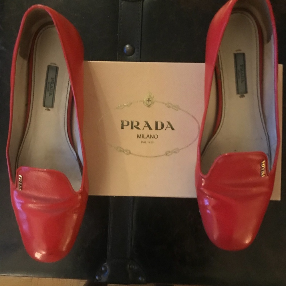 Red Prada Smoking Slipper
